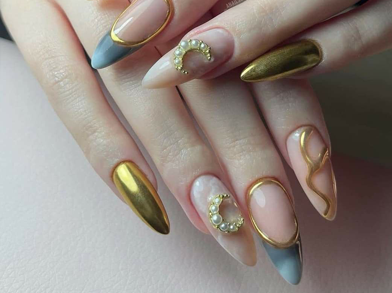 Trendy nail designs and colors